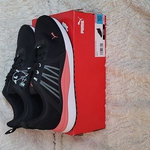 New PUMA Ladies PACER net Cage Sneakers